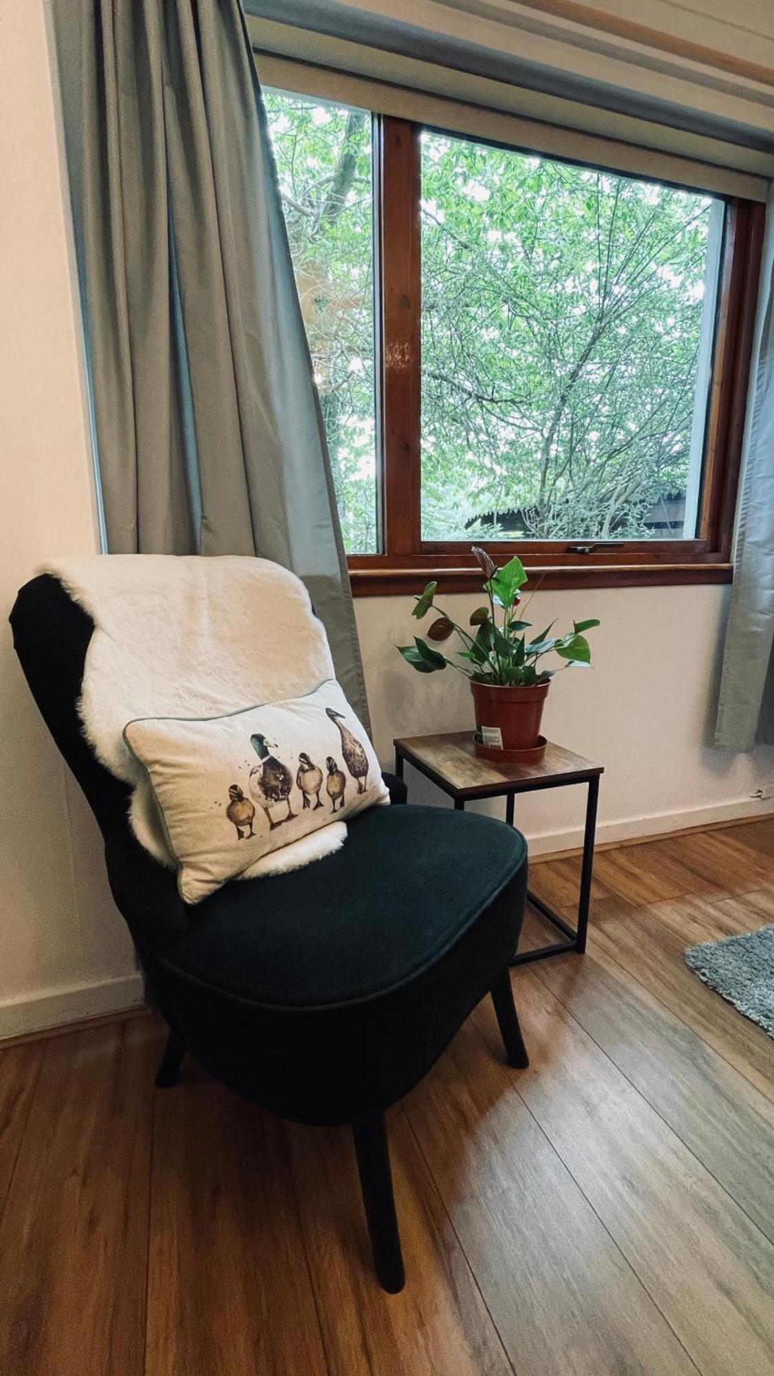 Stylish Garden Flat Near Loch Ness Apartment Drumnadrochit Ngoại thất bức ảnh