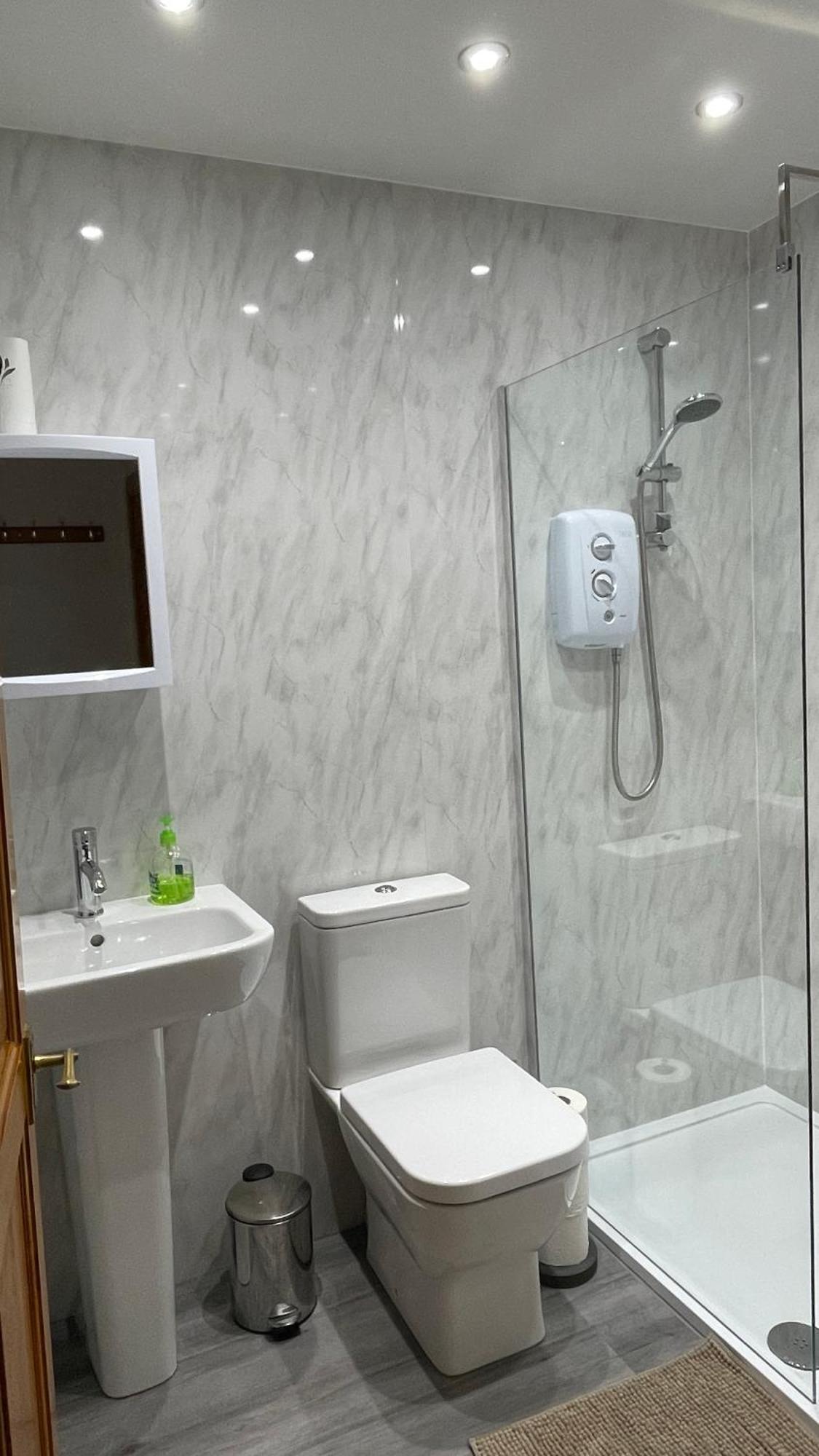 Stylish Garden Flat Near Loch Ness Apartment Drumnadrochit Ngoại thất bức ảnh