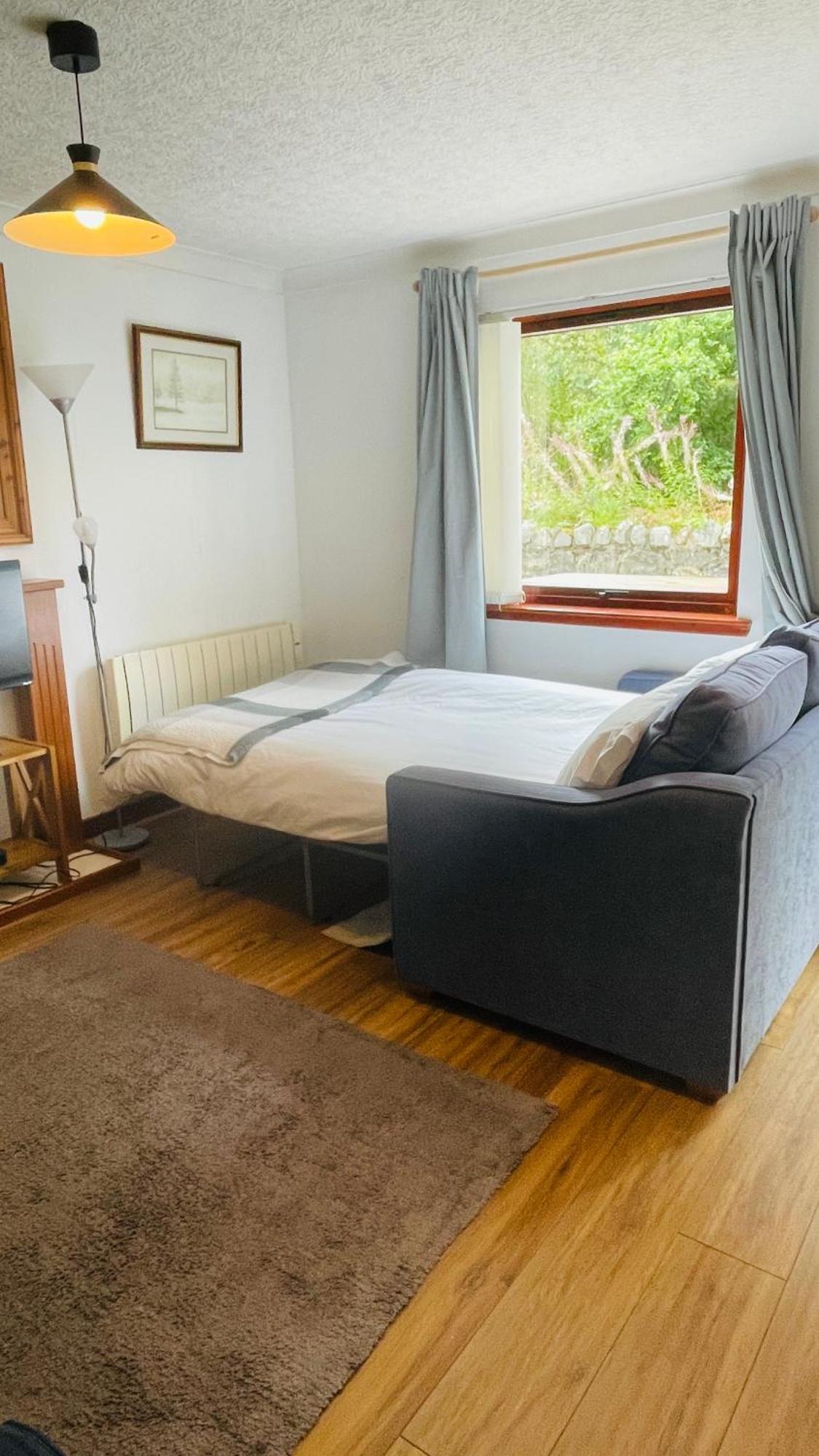 Stylish Garden Flat Near Loch Ness Apartment Drumnadrochit Ngoại thất bức ảnh
